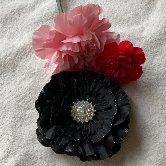 🌟TIEKS BLACK FLOWER 🌟 - Picture 2 of 16